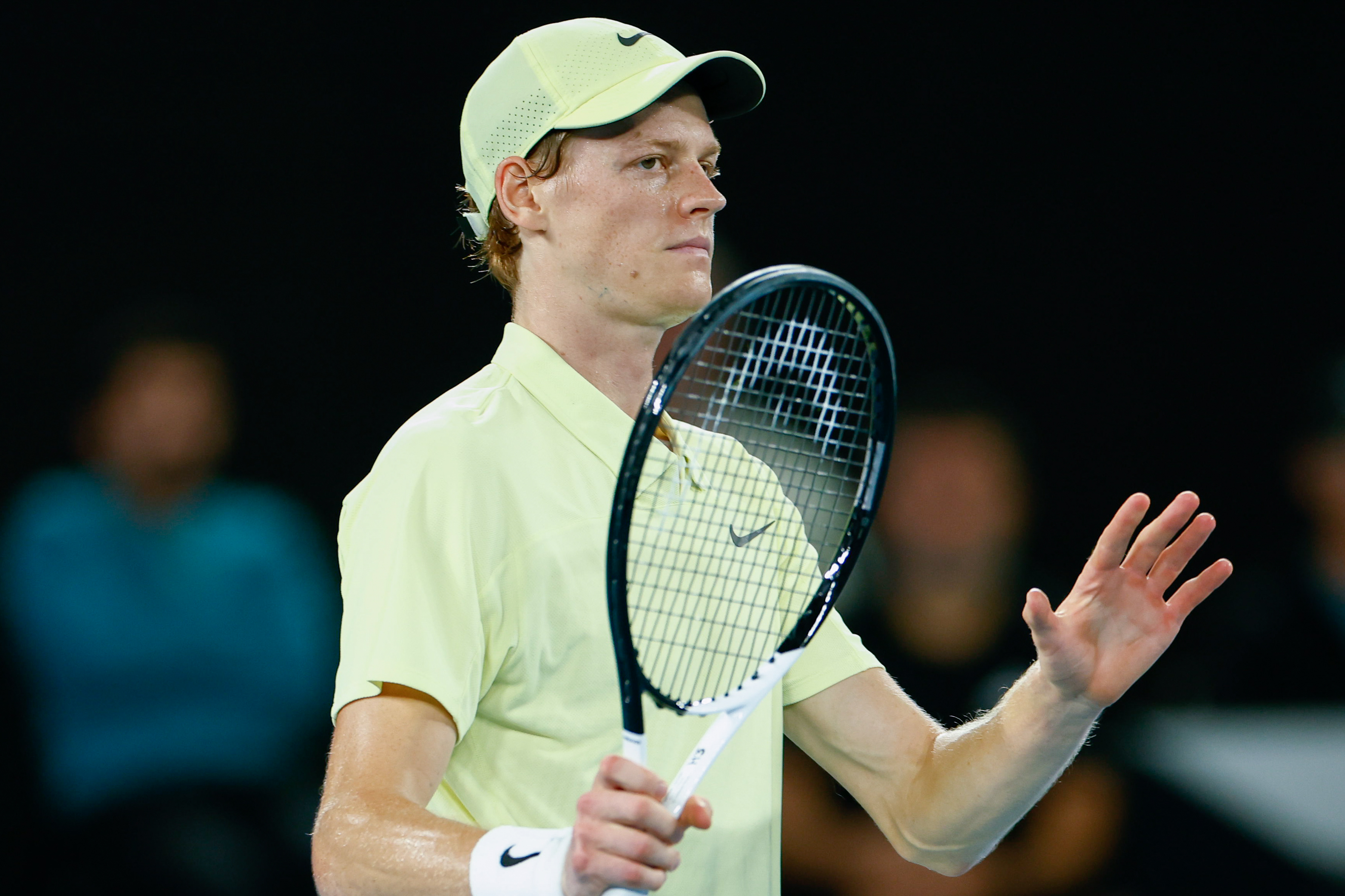 澳大利亚网球队完胜英国网球队，兹维列夫惊艳世界的简单介绍