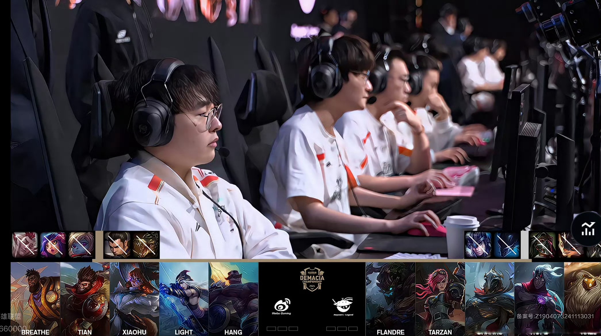 IG鏖战DFM，Elk团战一打五宿敌对决半决赛，技惊四座