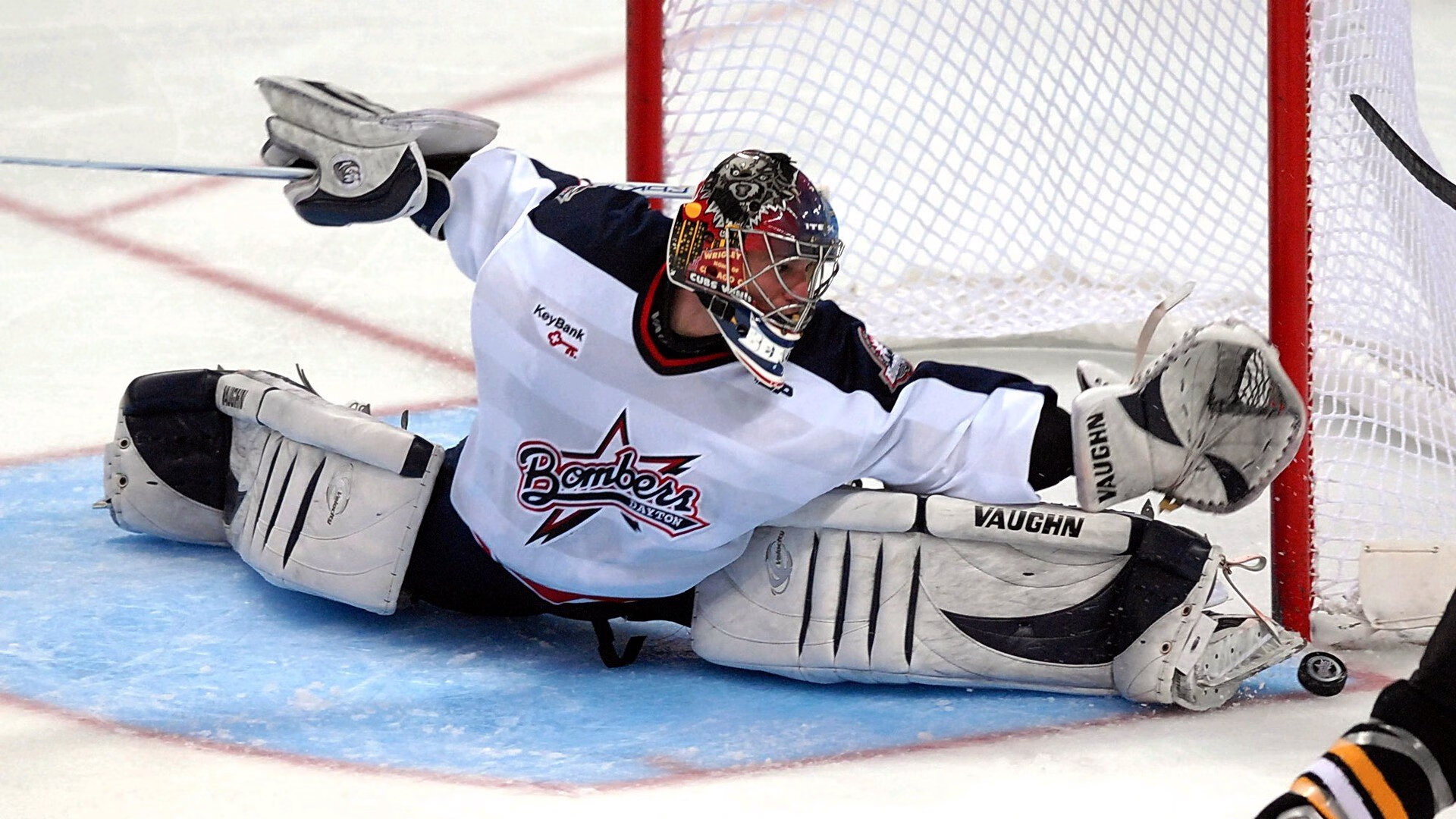 切特霍姆格伦稳定输出不掉线,活塞力克新疆队上演跨联盟巅峰对决