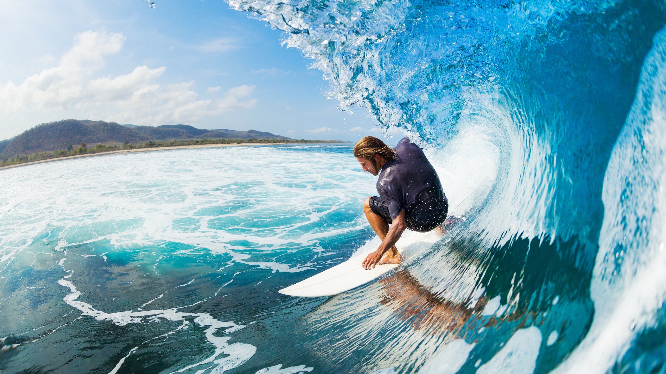 开云体育中国-从德黑兰到马德里，伊朗绝境狂舞与圣西罗王子的加冕之夜