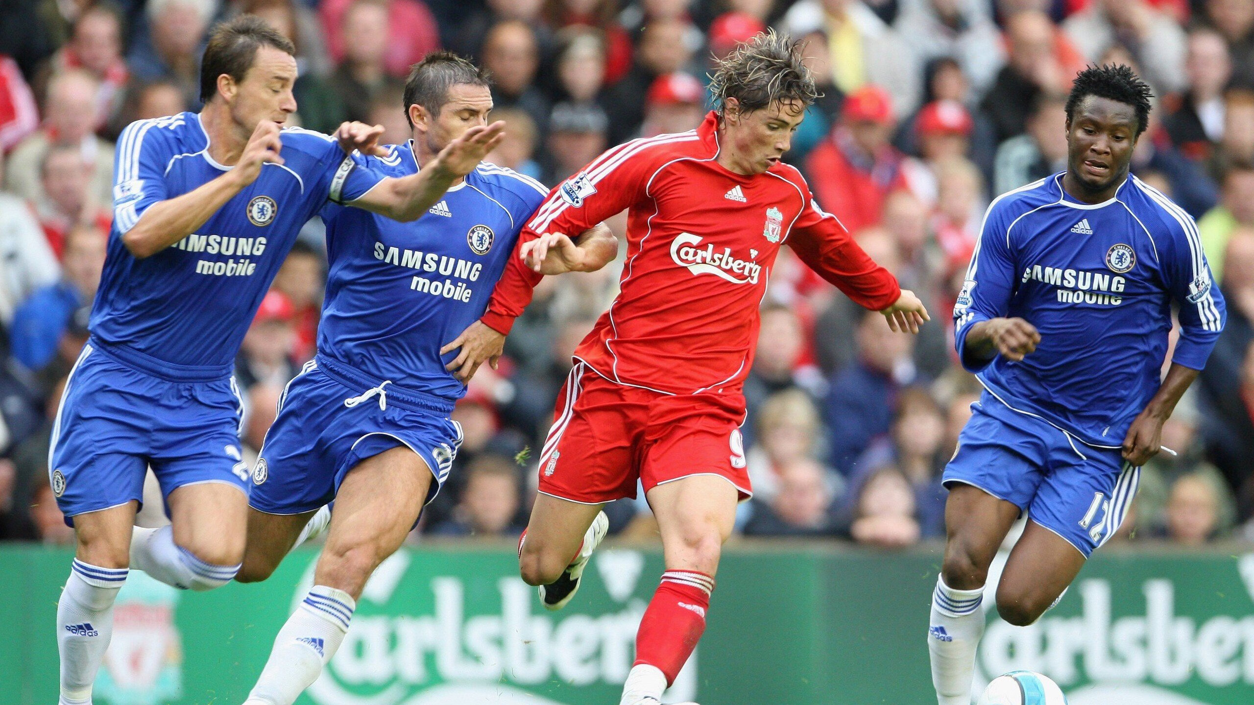 王朝底蕴 vs 黑马冲击！里昂女足教科书般的稳，给所有挑战者上了一课